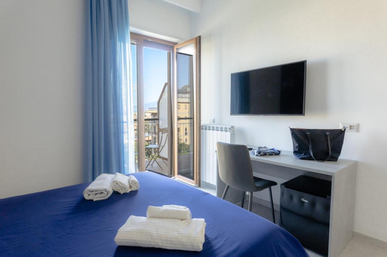 Le Tre Ccc Bed & Breakfast Sorrento Exterior photo