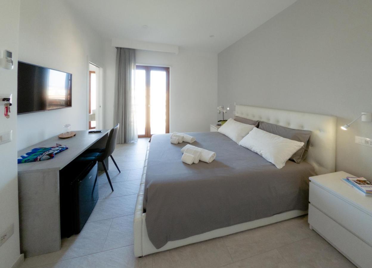 Le Tre Ccc Bed & Breakfast Sorrento Exterior photo